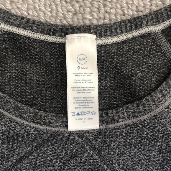 IVIVVA kids medium grey long sleeve shirt - Picture 3 of 3